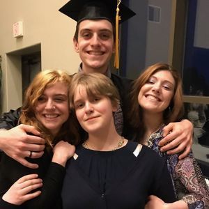 Meet your Posher, Aly